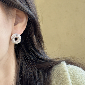 Ευρωπαϊκή και αμερικανική μόδα πολλαπλών στρώσεων σκουλαρίκια με δαχτυλίδι, γυναικεία σκουλαρίκια με μεταλλικό σκελετό, σκουλαρίκια με βελόνα από ασήμι 925