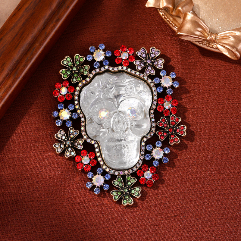 Europietiško ir amerikietiško viduramžių vintažinio dizaino Helovino kaukolės sagė, moteriška segtuko, aukštos klasės, nišinė, nauja korsažas