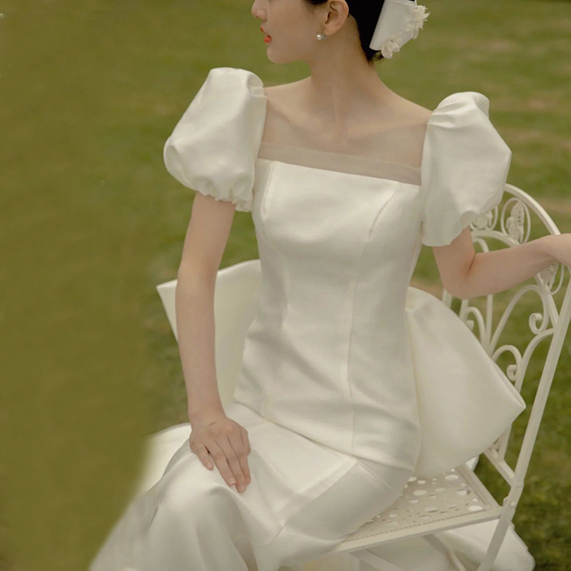 Rochie de mireasă franceză din satin deschis la culoare, toamna 2025, stil nou, mireasă, stil pădure, rochie de mireasă Super Fairy, pentru ședințe foto în aer liber, elegantă, cu coadă de pește