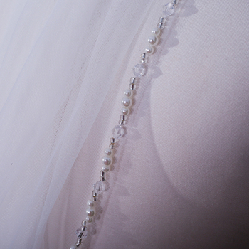 Amazon Bridal Къса ръчно зашита прежда с мъниста и кристални перли с гребен за коса Прежда за външна търговия с мъниста и глава BV87