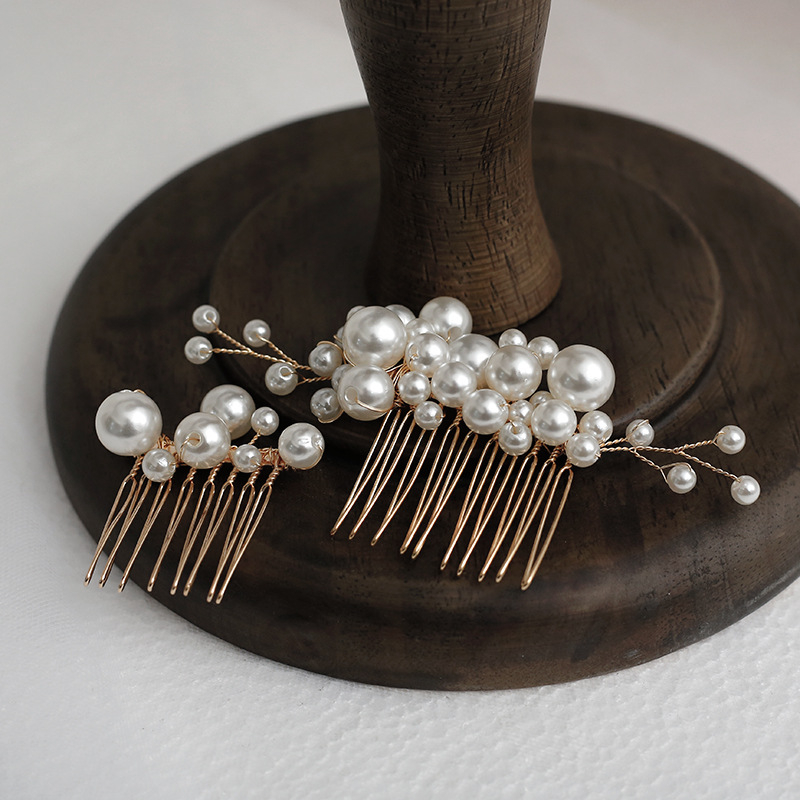 Naujas rankų darbo nuotakos galvos apdangalas, perlų galvos apdangalas, europietiškos ir amerikietiškos vestuvinės šukuosenos, 5 dalių perlų šukos, vestuvinė suknelė