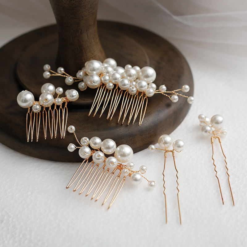 Naujas rankų darbo nuotakos galvos apdangalas, perlų galvos apdangalas, europietiškos ir amerikietiškos vestuvinės šukuosenos, 5 dalių perlų šukos, vestuvinė suknelė