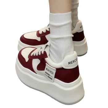 Νέα καλοκαιρινά αθλητικά παπούτσια εξωτερικού εμπορίου για γυναίκες το 2025, σχεδιασμένα για ψηλόμεσα και χοντρά παπούτσια, διασυνοριακό εξωτερικό εμπόριο