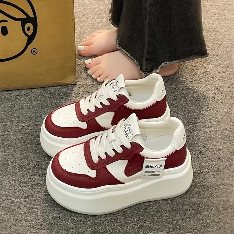 2025 m. vasaros nauji užsienio prekybos sportiniai bateliai moterims, nišinio dizaino, aukšti, storapadžiai sportbačiai, tarpvalstybinė užsienio prekyba