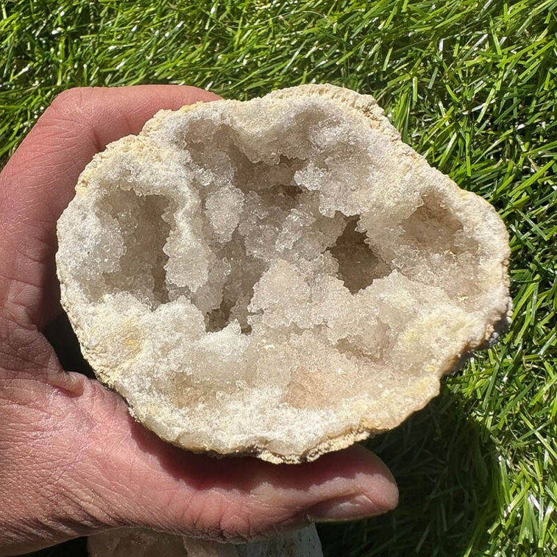 Krištolinis neapdorotas akmuo, krištolo ola, baltas krištolo urvas, namų dekoravimo papuošalai, krištolas, populiaraus mokslo mokymo dovana, Rytų Kinijos jūros krištolas