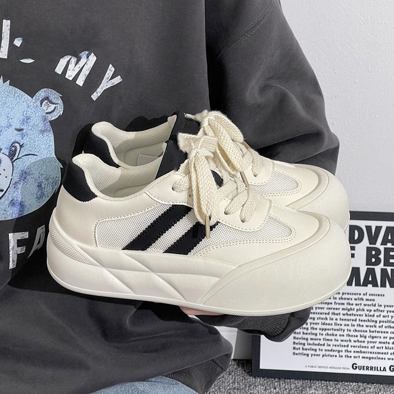 Vasaros ploni, kvėpuojantys balti batai moterims, 2025 m. Nauji madingi, seksualūs retro sportiniai ir laisvalaikio sportbačiai moterims