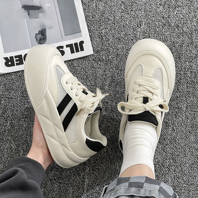 Vasaros ploni, kvėpuojantys balti batai moterims, 2025 m. Nauji madingi, seksualūs retro sportiniai ir laisvalaikio sportbačiai moterims
