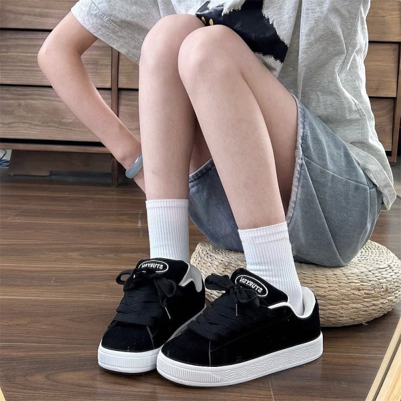 2025 m. vasaros nauji korėjietiško stiliaus nišiniai visų rungtynių lentos bateliai, madingi sprogimai, studentų sportiniai laisvalaikio bateliai