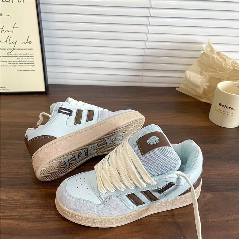 Xiaozhong Original Lake Blue Bread Shoes με χοντρή σόλα 2025 Νέα ανοιξιάτικα, ελαφριά, casual παπούτσια skate για γυναίκες, για όλες τις ηλικίες.