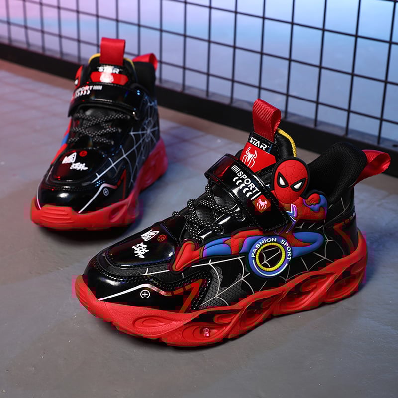 Pantofi sport pentru băieți Spider-Man cu lumină 2024 Primăvara și toamna noi pentru copii, pantofi sport din plasă antiderapantă pentru alergare pentru copii mici și mijlocii