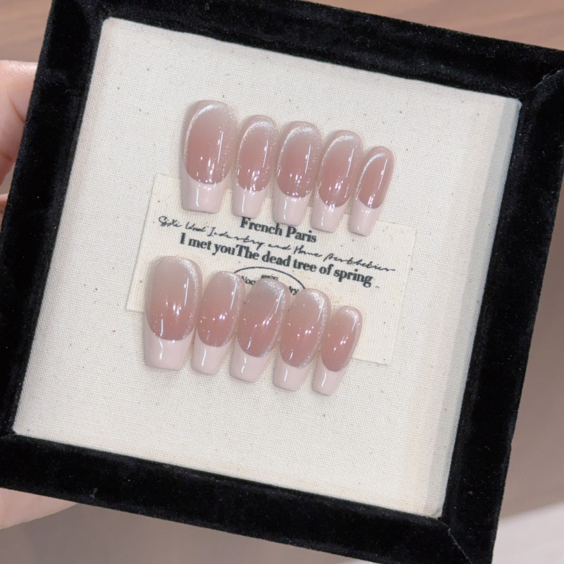 Temperamento odos miltelių kraštas prancūziškas nagų dailės baltumas pažangios pojūčio katės akių dėvėjimo šarvai rankų darbo nagų apdailos pleistras netikras nagas