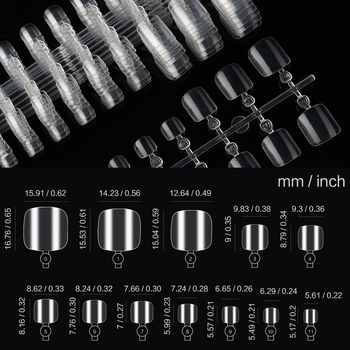 Διασυνοριακά 240 τεμάχια διαφανών μικρών τετράγωνων κομματιών νυχιών ποδιών που φοριούνται σε σακουλάκια, απλά και αφαιρούμενα κομμάτια ψεύτικων νυχιών ποδιών