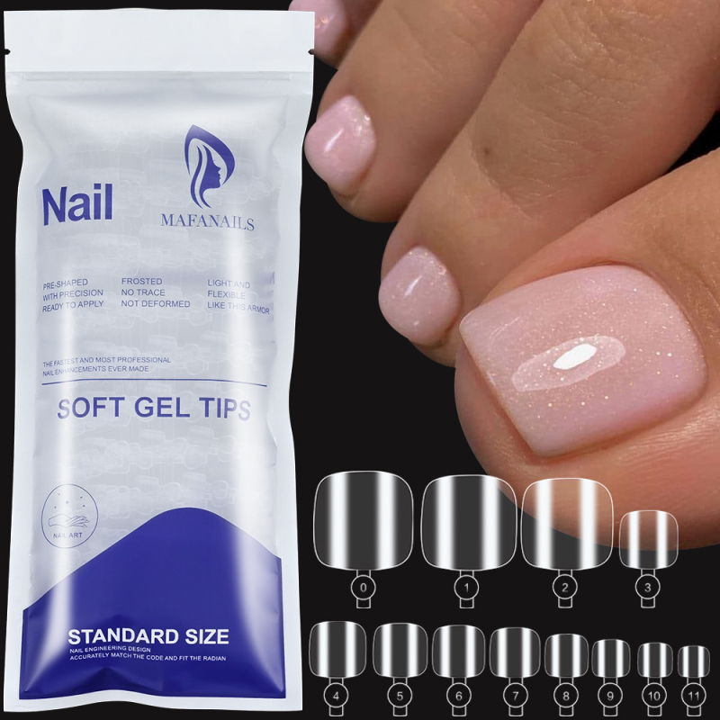 240 permatomų, trumpų, kvadratinių, nešiojamų kojų nagų detalių maišeliuose, paprastų ir nuimamų dirbtinių kojų nagų detalių.