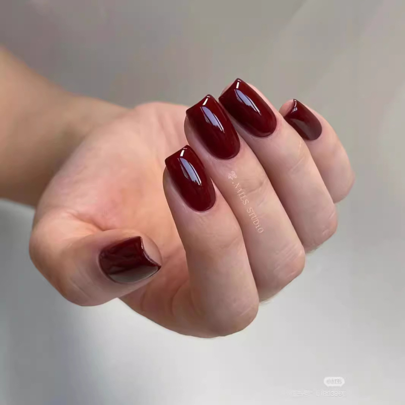 Чисто ръчно носено изкуство за нокти, висока машина, прост темперамент, гигантско бяло, червено Ancora 2024, експлозия, подвижно, Нова година