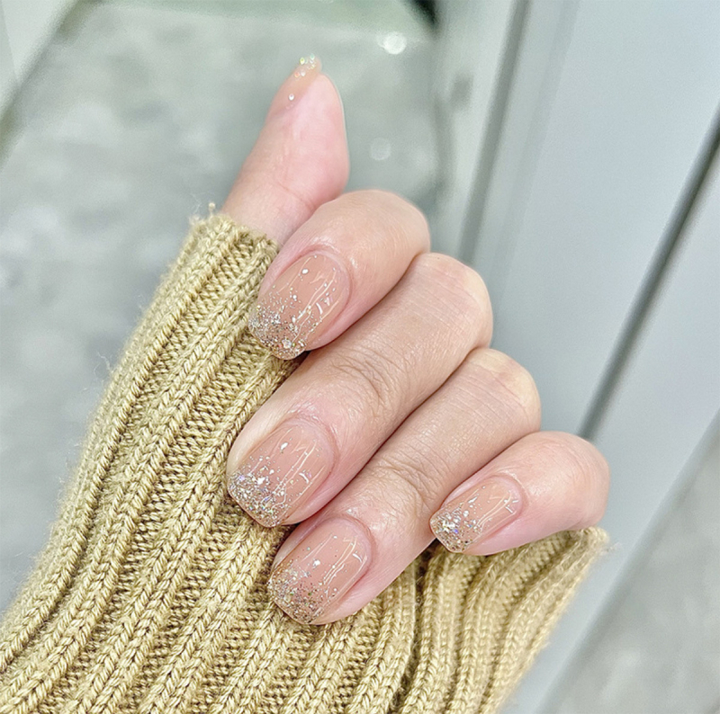 Nagų lopas, apšviestas blizgučiais, milteliais, vėjo nešiojimo šarvai, paprastas nagų gabalėlis, baigti nagai, balta nagų dailė, didmeninė prekyba