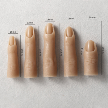 Διασυνοριακό προσομοιωμένο μανικιούρ. Οι πλήρεις αρθρώσεις δακτύλων σιλικόνης μπορούν να λυγιστούν και να εισαχθούν στην πλάκα του νυχιού για εξάσκηση στην εμφάνιση μοντέλων δακτύλων σιλικόνης.