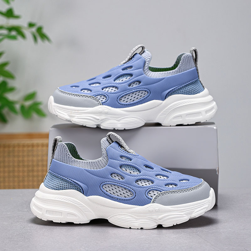 Tiesioginiai gamykliniai berniukiški batai, 2025 m. pavasario nauji, kvėpuojantys, tinkliniai, įsispiriami, vidutinio ir didelio dydžio vaikiški sportiniai bateliai pavasariui