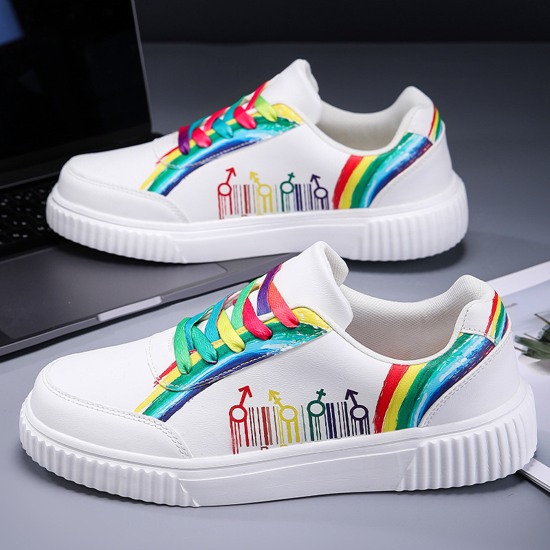 2025. gada Eiropas stacijas modes vīriešu apavi, mīļotāju apavi, krāsaini balti apavi, jauni, moderni, viegli, grezni, dēļu apavi, vasaras ikdienas apavi