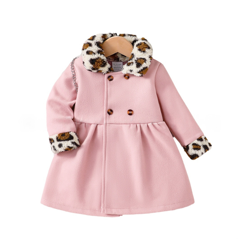 „Ins Cross-Border“ išskirtinė kūdikiams ir mažyliams skirta megztinė su atlenkiama apykakle, ilgomis rankovėmis, apvali kepurėle ir „Chanel“ stiliaus suknele 0–3 metų kūdikiams ir mažyliams.