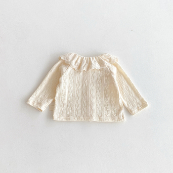 Kūdikių mergaičių minkšti marškinėliai su raukiniais ir nėrinių apykakle, korėjietiško stiliaus, rudens stiliaus, mieli ir stilingi marškinėliai apačioje.