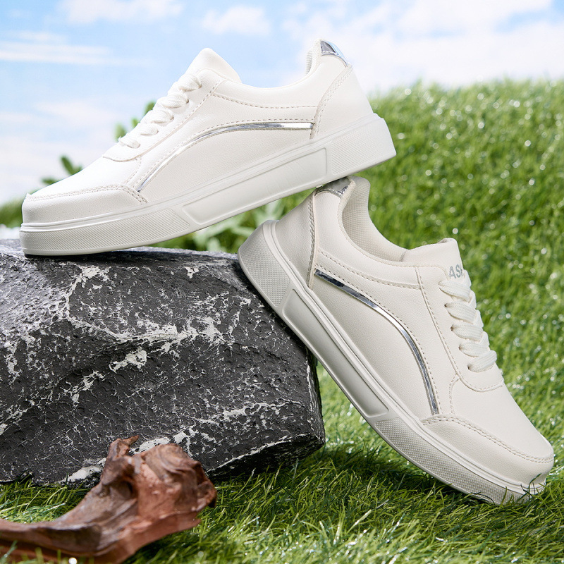 2025. gada pavasara jaunās, daudzpusīgās, populārās, baltās studentu kurpes, sieviešu vasaras sporta, plakanās, ikdienas, biezas zoles, augstuma palielināšanas kurpes