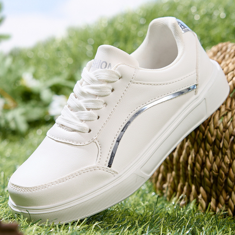 2025. gada pavasara jaunās, daudzpusīgās, populārās, baltās studentu kurpes, sieviešu vasaras sporta, plakanās, ikdienas, biezas zoles, augstuma palielināšanas kurpes