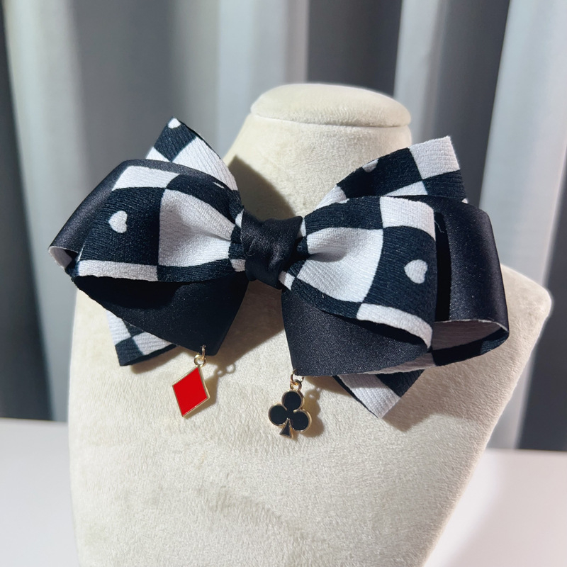 Personalizēta, pārrobežu stila, melnbalta, rūtiņu raksta pokera loku piespraude sievietēm un vīriešiem, augstas klases loku piespraude