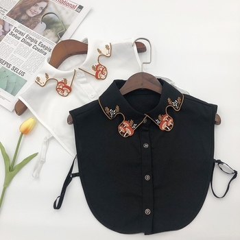 Nauja klasikinio stiliaus siuvinėta netikra apykaklė, žaismingas grybo rašto šifonas su išskirtine juodai balta netikra apykakle moterims