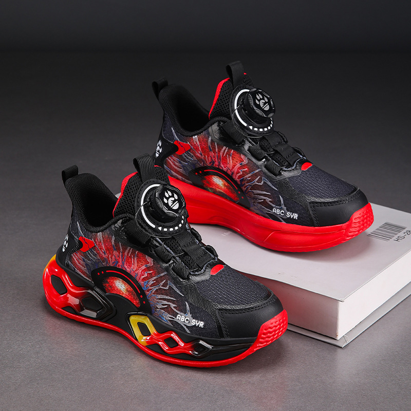 Vaikiški, kvėpuojantys tinkliniai sportbačiai 2025 m. pavasariui ir rudeniui, nauji dideli berniukiški bėgimo bateliai su sagomis, vaikiški krepšinio bateliai