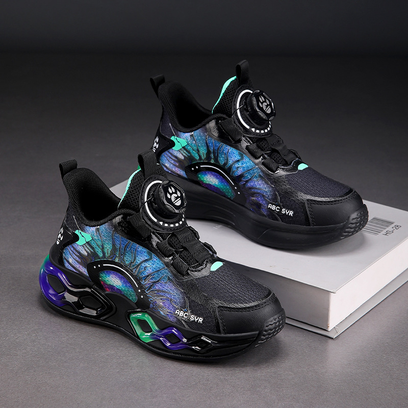 Vaikiški, kvėpuojantys tinkliniai sportbačiai 2025 m. pavasariui ir rudeniui, nauji dideli berniukiški bėgimo bateliai su sagomis, vaikiški krepšinio bateliai