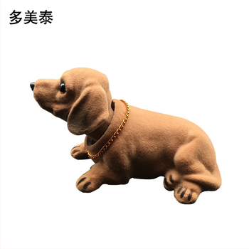 Tiesioginis gamyklinis dervos flocking imitacinių takso purtančios galvos šuns automobilio papuošalų tiekimas. Automobilių aksesuarai imitaciniai šunų papuošalai.