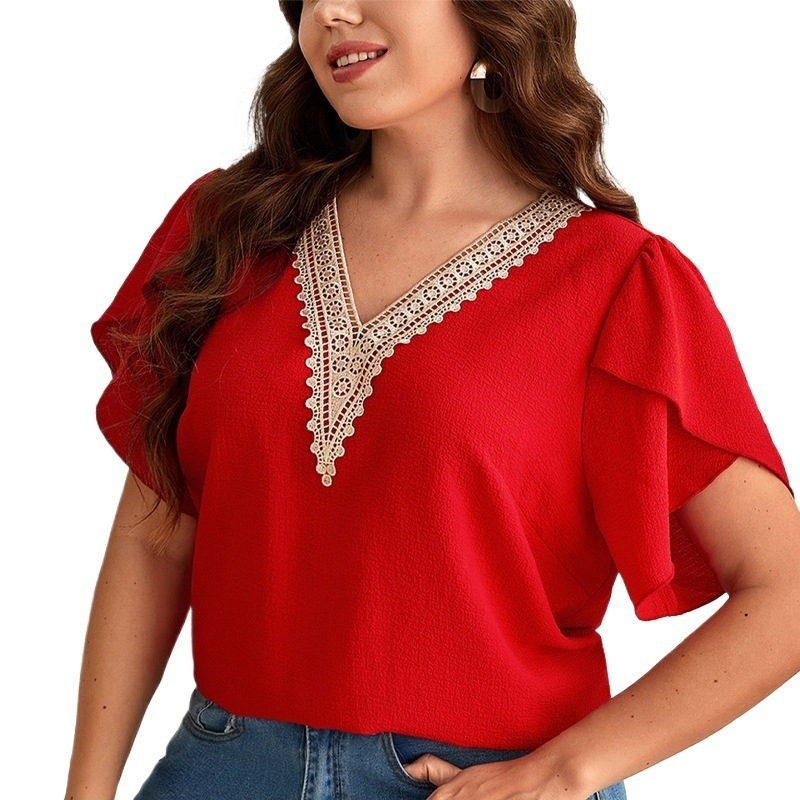 Išskirtinis tarptautinis prekių ženklas, skirtas Europos ir Amerikos moterims, elegantiški V formos iškirptės marškiniai su nėriniuotomis rankovėmis, parduodami „Amazon“ nepriklausomoje stotyje.