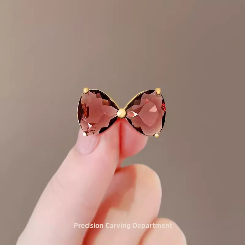 Išskirtinė krištolo kaspino sagė su apsauga nuo akinimo, aukštos klasės, madinga moteriška paprasta apykaklės segtuko fiksuota drabužių aksesuarų sagtis