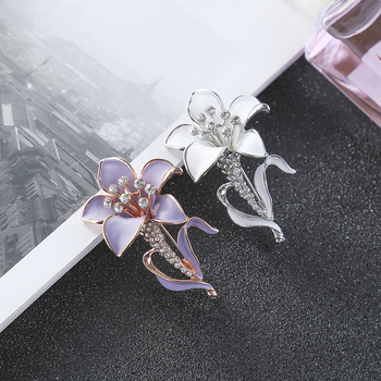 Ευρωπαϊκή και αμερικανική μόδα ρετρό καρφίτσα λουλουδιών γυναικεία ιδιοσυγκρασία all-match ψήσιμο βερνίκι κορσάζ αντι-ελαφριά καρφίτσα αξεσουάρ ένδυσης