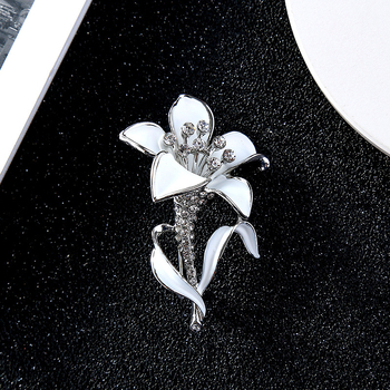 Ευρωπαϊκή και αμερικανική μόδα ρετρό καρφίτσα λουλουδιών γυναικεία ιδιοσυγκρασία all-match ψήσιμο βερνίκι κορσάζ αντι-ελαφριά καρφίτσα αξεσουάρ ένδυσης