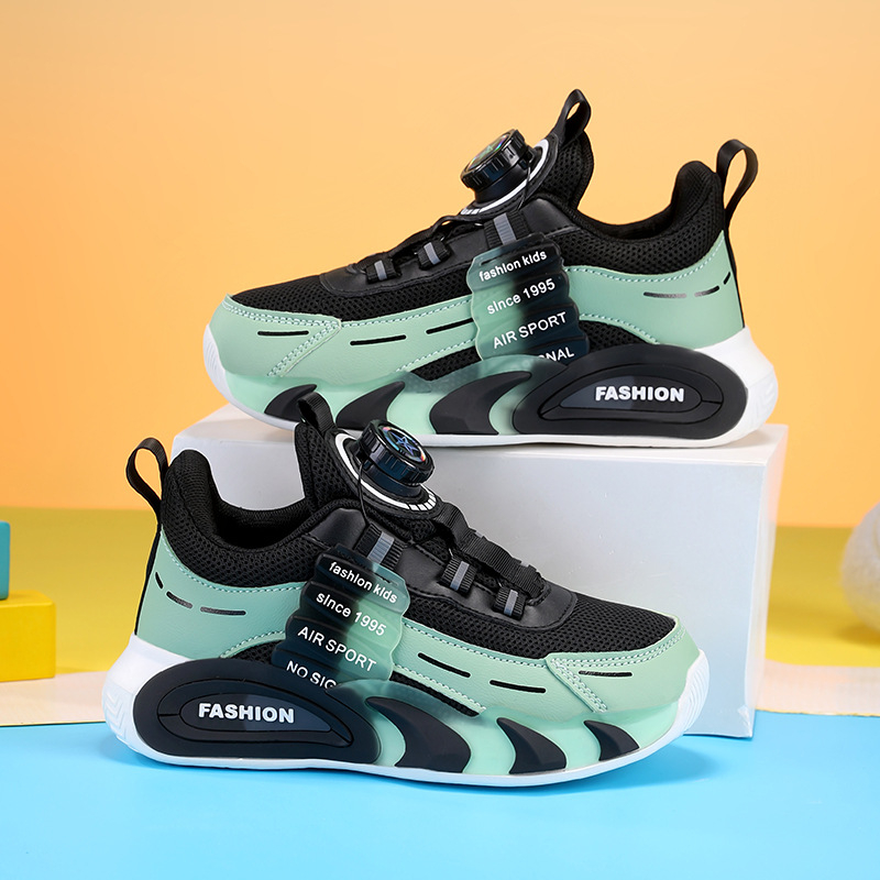 „Jinjiang“ vaikiški sportiniai bateliai, 2025 m. pavasario ir rudens nauji, kvėpuojantys, lengvi, berniukiški bėgimo bateliai su tinkleliu, pasukama sagtimi.