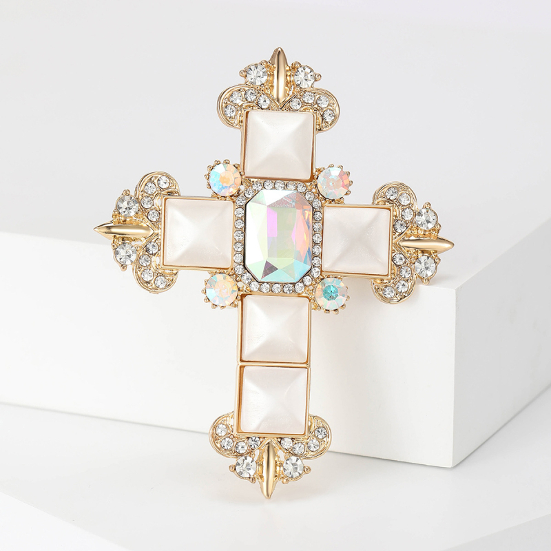 Japonų ir korėjiečių mados vintažinis kryžius su cirkonio sagėmis, baroko stiliaus išskirtinis kostiumas, paltas, elegantiški megztiniai, aksesuarai