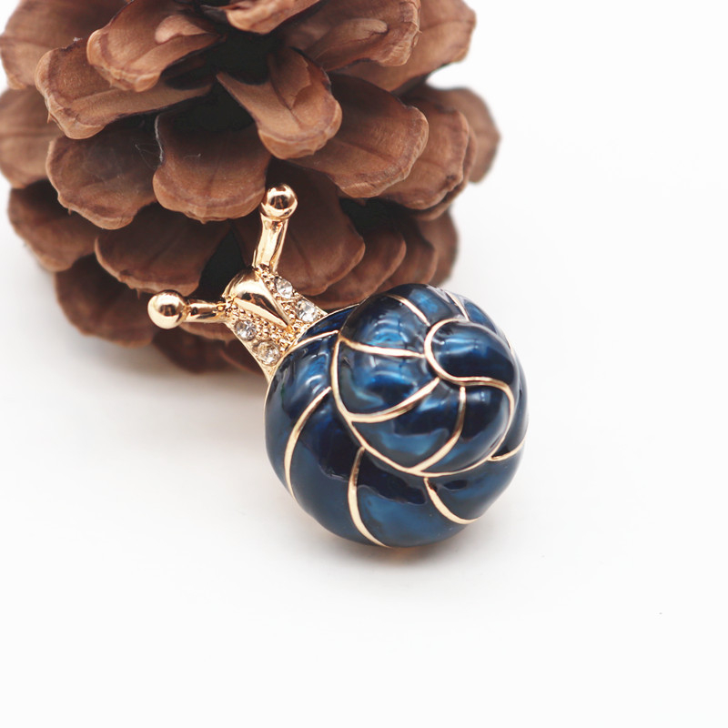 Čingdao papuošalų lašas aliejaus inkrustuotas deimantais, sraigių pora sagė skrybėlių krepšys dekoratyvinis šalikas sagtis korsažo segtukas