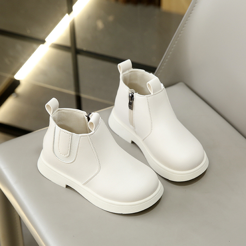 Bērnu īsie zābaki, jauns stils 2025. gada pavasarī un rudenī, mazi un vidēji bērnu viengabala zābaki, meiteņu ādas zābaki, bērnu britu stila modes zābaki, tendences