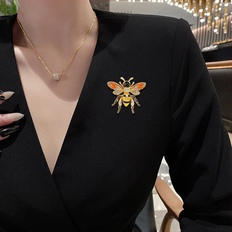 Módna včelia brošňa dámske oblečenie doplnky maľované smaltované olejové kvapky diamantový hmyz pin korsáž skladom veľkoobchod