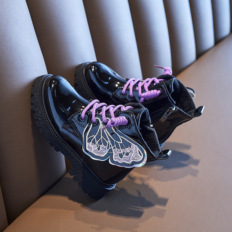 Meiteņu Martina zābaki 2024. gada rudens un ziemas modeļiem. Jauni spārnu kokvilnas zābaki, bērnu zābaki, britu stila meiteņu potīšu zābaki, melni.