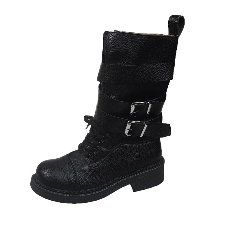 Vesterno stiliaus kaubojiški batai su diržo sagtimi. Universalūs jojimo batai iki blauzdų. Europietiško stiliaus. Britų, europietiško ir amerikietiško stiliaus. Ypač populiarūs motociklininkų batai.