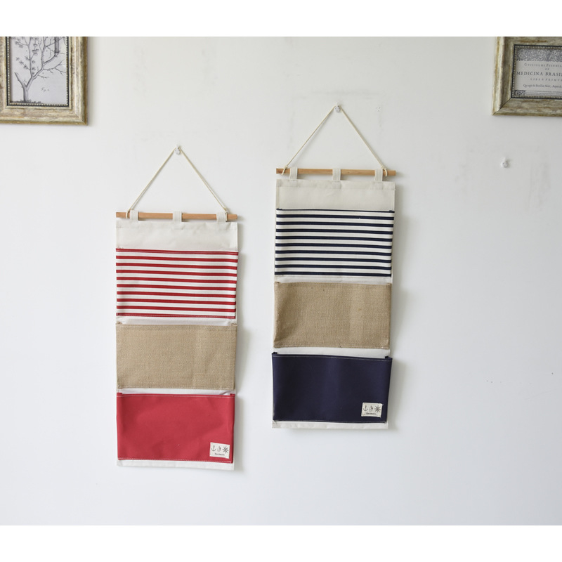 Autentiškas „Nautica“ stiliaus daugiafunkcis sujungiamas pakabinamas krepšys su 3 kišenėmis, sieninis daiktadėžės laikiklis su mediniu pagaliuku, audinio pakabinamas krepšys