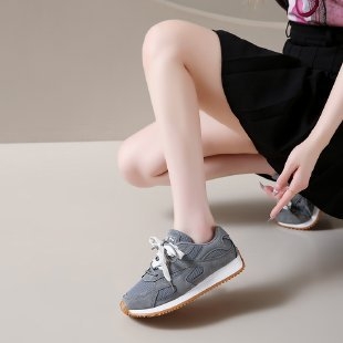 Minkštos odos storapadis tėčio batai, tinkliniai, kvėpuojantys, spalvą atitinkantys sportiniai laisvalaikio batai moterims, 2025 m. naujas stilius, patogūs ir universalūs „Forrest Gump“ batai