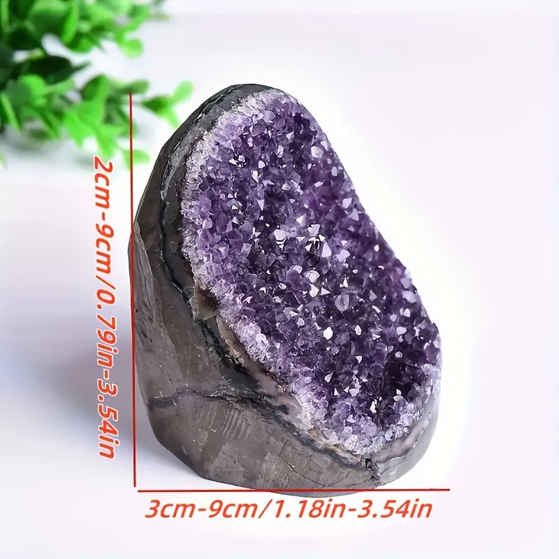 2025 m. naujas tarpvalstybinis tiesioginis siuntimas. Nuostabus Brazilijos ametisto natūralaus tamsaus kristalo klasteris.