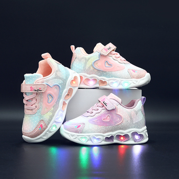 Tüdrukute kingad, mis helendavad kevadel ja sügisel. Uued laste pehme tallaga hingavad spordijalatsid. Armsad väikeste tüdrukute kerged jooksujalatsid.