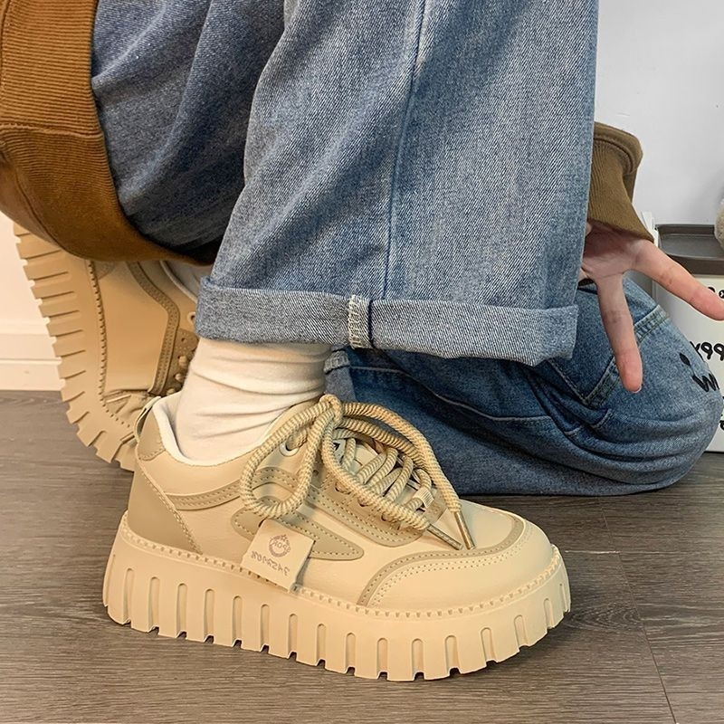 Batai moterims, storapadžiai, aukštį keliantys batai, madingi, universalūs, aukštos kokybės balti batai, internete garsūs madingi laisvalaikio batai