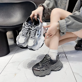 Υψηλής αξίας Torre Shoes Γυναικεία αθλητικά παπούτσια 2024 Retro Joker για φοιτητές, μικρά, casual παπούτσια με χοντρή σόλα, μοντέρνα