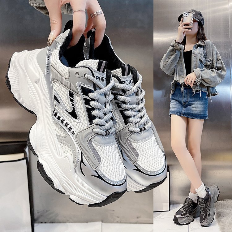 Aukštos kokybės „Torre Shoes“ moteriški 2024 m. nauji „Retro Joker“ sportbačiai, studentų pėdos, maži, storapadžiai laisvalaikio bateliai, madingi.