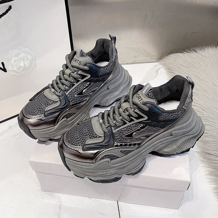 Aukštos kokybės „Torre Shoes“ moteriški 2024 m. nauji „Retro Joker“ sportbačiai, studentų pėdos, maži, storapadžiai laisvalaikio bateliai, madingi.